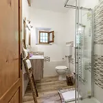 Cascina Gretaio Con Piscina 빌라