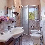 Cascina Gretaio Con Piscina 레겔로