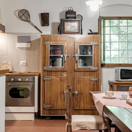Villa Cascina Gretaio Con Piscina *