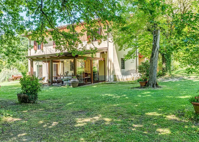 빌라 Cascina Gretaio Con Piscina 레겔로